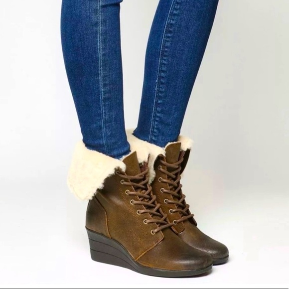 Ugg Zea Shearling Wedge Heel Lace Up
Waterproof Ankle Booties - Picture 1 of 6